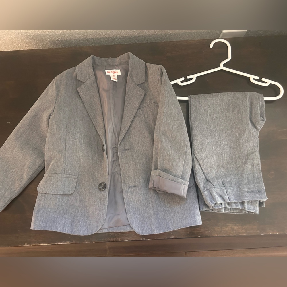3T Gray Toddler Boys' Blazer & Pants Suit Set - Cat & Jack